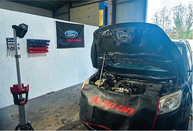 Contact car repair- Highquality work done right.